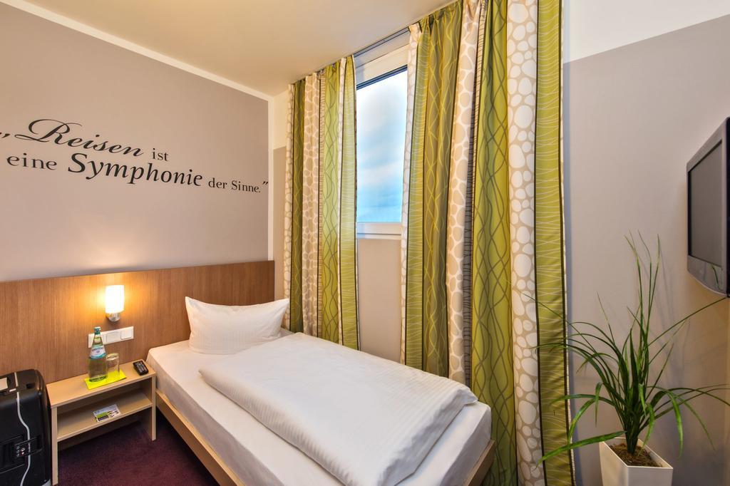 Economy Single Room